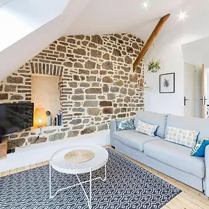 Cocon Malouin T2 Vue Intra-muros Et Bassins Appartement Saint-Malo